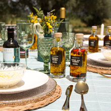 Load image into Gallery viewer, Cata de Aceite Privada en la Costa Brava

